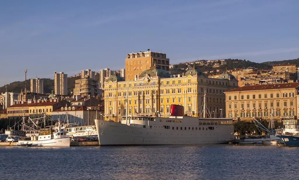 Botel Marina-1